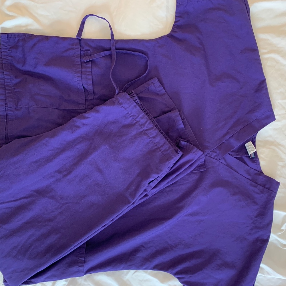 Cherokee Scrub Set